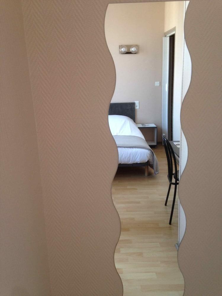 Hotel Le Rochegude ألبي المظهر الخارجي الصورة